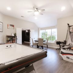 7BR Luxury Home 15 Min to Universal Studios - Home Theater, Game Room, Sleeps 16